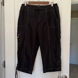 Made for Life Black Capris Pants size Med